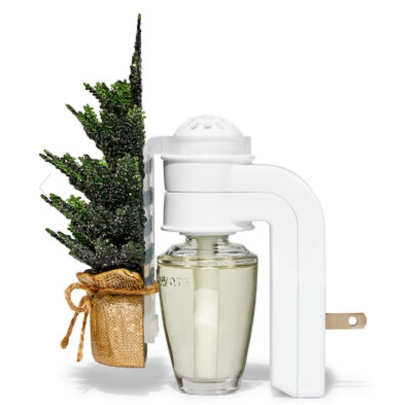 🆕 Bath & Body Works Winter Holiday Natural Cozy Tree Wallflowers Fragrance Plug - Picture 4 of 10